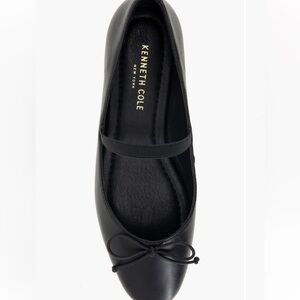 NWOT Kenneth Cole Reaction Myra Flats 7.5 and 9